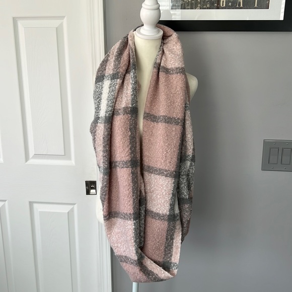 Infinity scarf - Picture 2 of 5